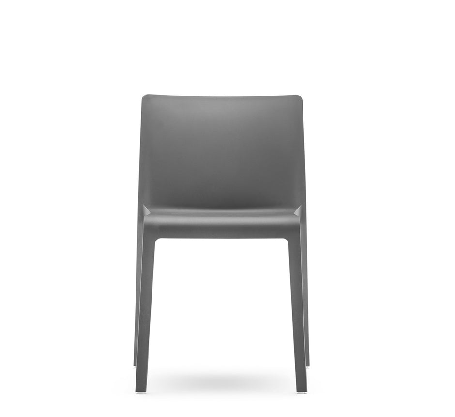 Volt 670 Chair in grey