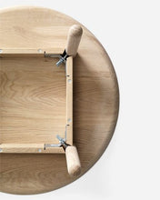 Load image into Gallery viewer, Nest Oak Table - Offiscape
